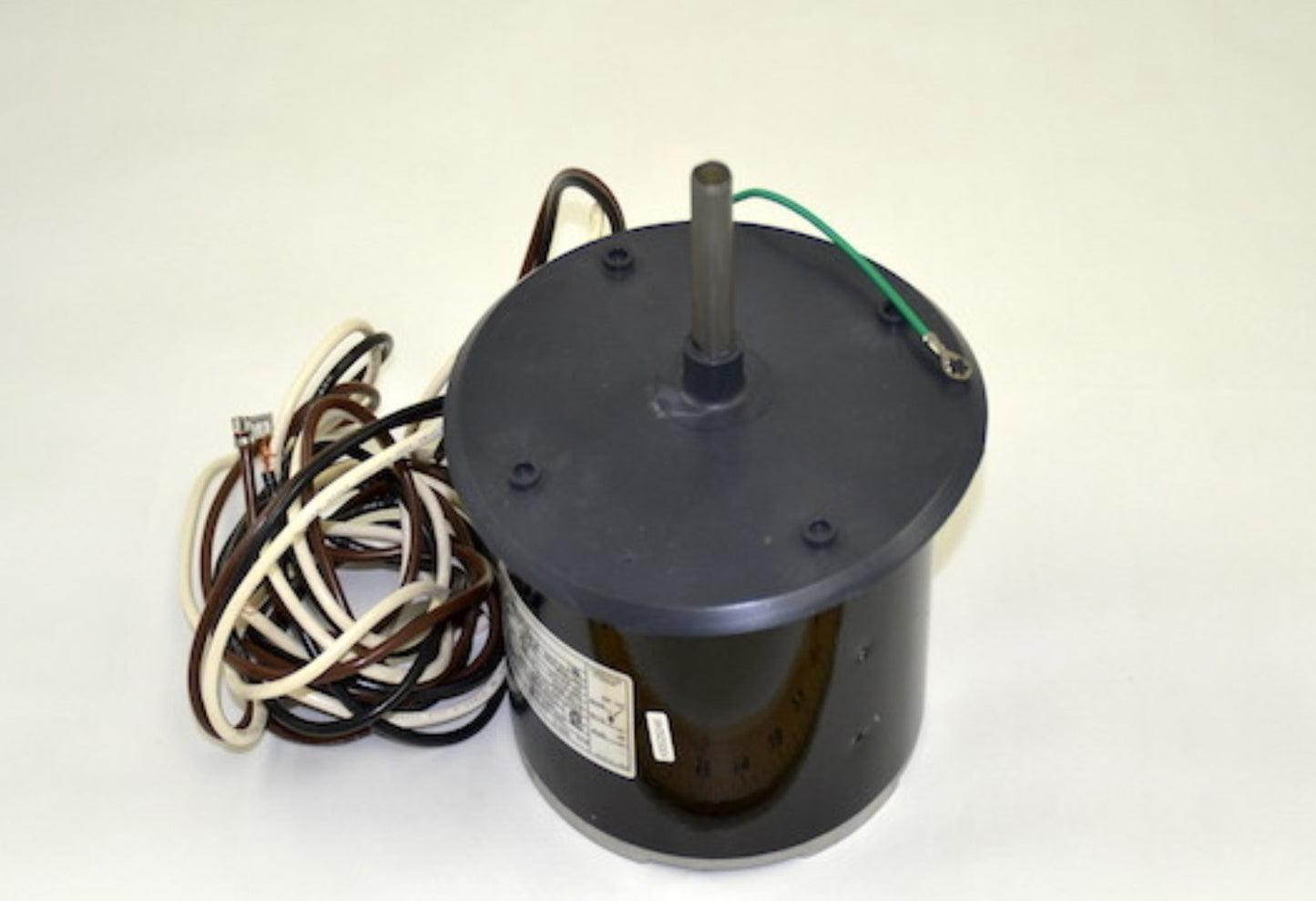 Aaon | R51690 | 1/6HP 460V 825 RPM 3-Phase Fan Motor